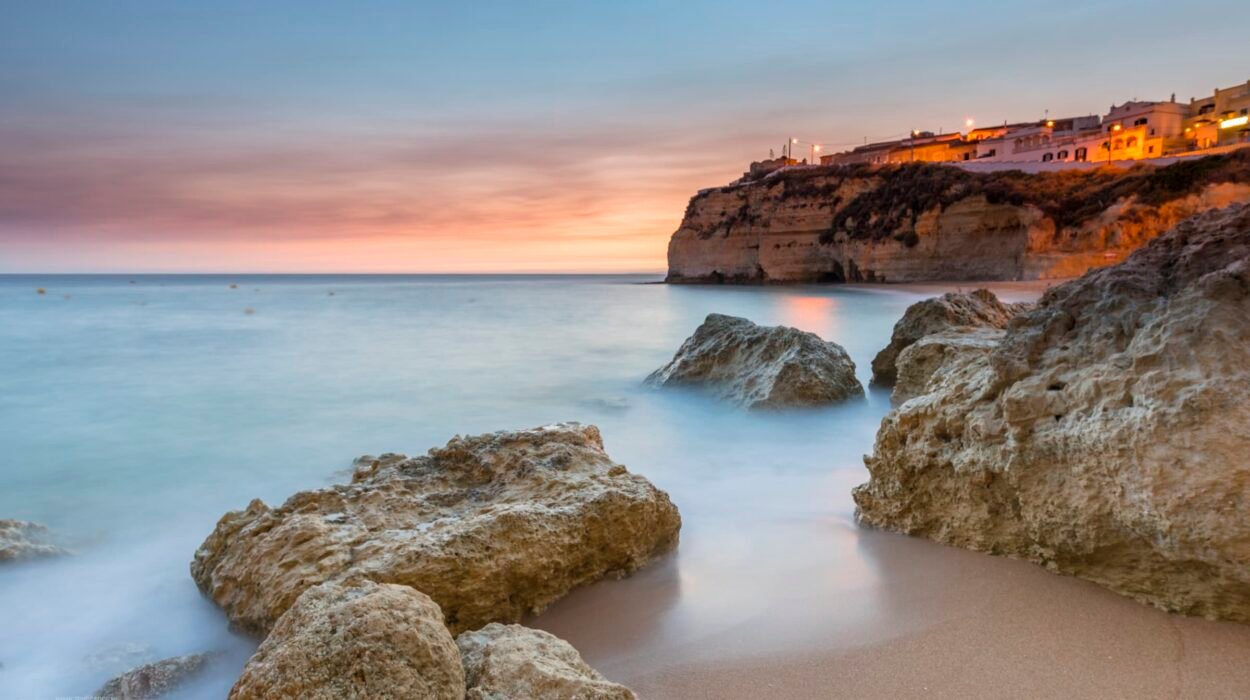 Zonsondergang Praia do Carvoeiro