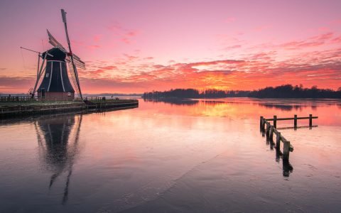 Helpermolen - Paterswoldse Meer - Prachitge foto