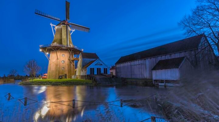 Molen "De Zwaluw" in Burdaard - Fryslân