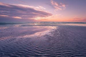 Zonsondergang op het strand op Terschelling - Midsland aan Zee